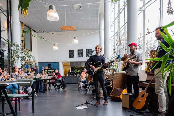  LGW Lunch & Live at Café Wout by Tess Janssen